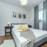 Black&beauty Апартаменты *