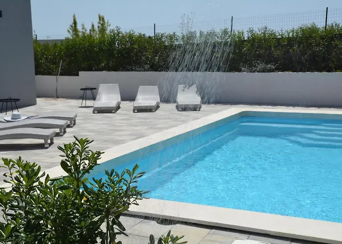 Black&beauty アパート ザダル